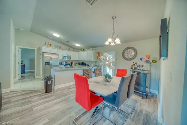 520 Wilmington Pkwy, Cape Coral, Florida 33993