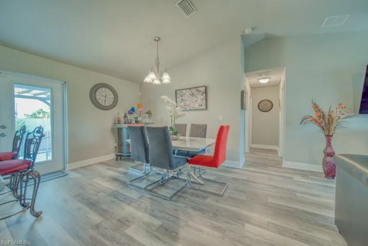 520 Wilmington Pkwy, Cape Coral, Florida 33993
