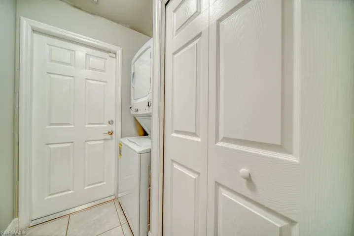 520 Wilmington Pkwy, Cape Coral, Florida 33993