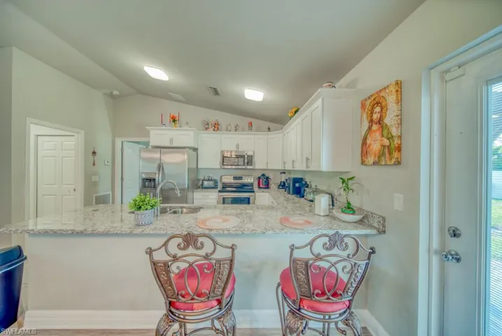 520 Wilmington Pkwy, Cape Coral, Florida 33993