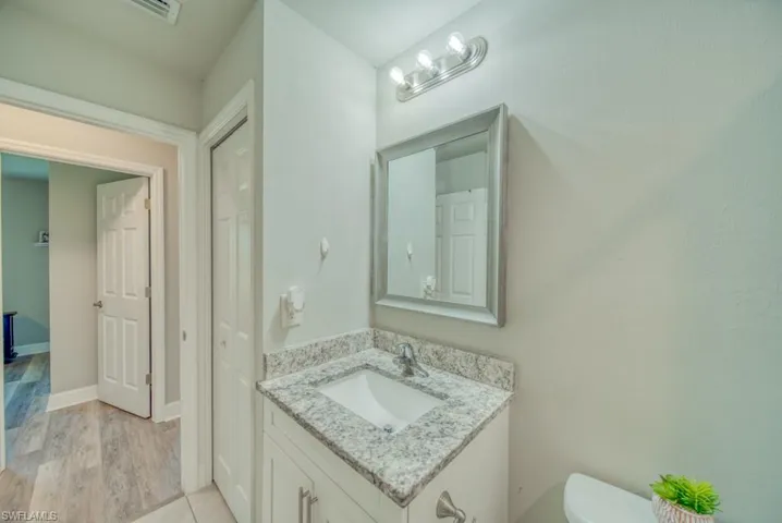 520 Wilmington Pkwy, Cape Coral, Florida 33993