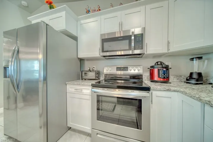 520 Wilmington Pkwy, Cape Coral, Florida 33993