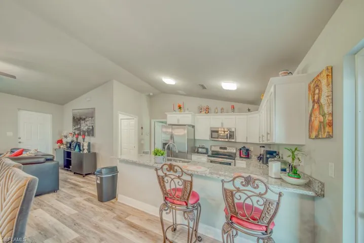 520 Wilmington Pkwy, Cape Coral, Florida 33993