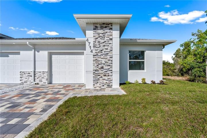 4714-4716  Douglas  LN, LEHIGH ACRES, FL 33973
