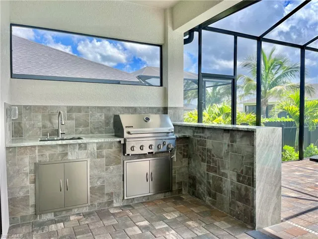 2341 Nw 38th Pl, Cape Coral, Florida 33993
