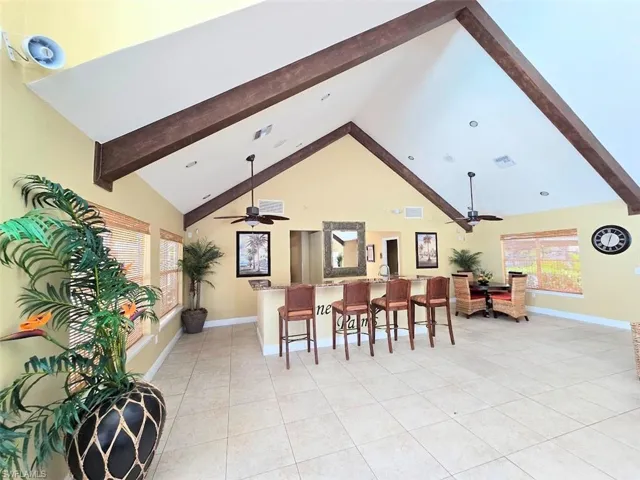 Clubhouse 2