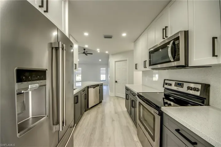 412 Ne 17th Pl, Cape Coral, Florida 33909