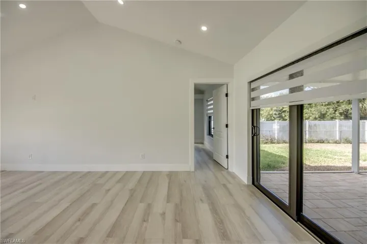 412 Ne 17th Pl, Cape Coral, Florida 33909