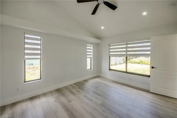 412 Ne 17th Pl, Cape Coral, Florida 33909