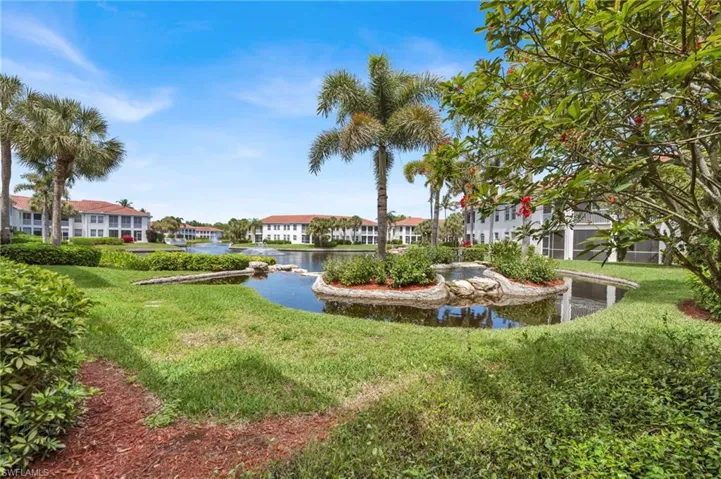 200 L Ambiance Cir 2, Naples, Florida 34108