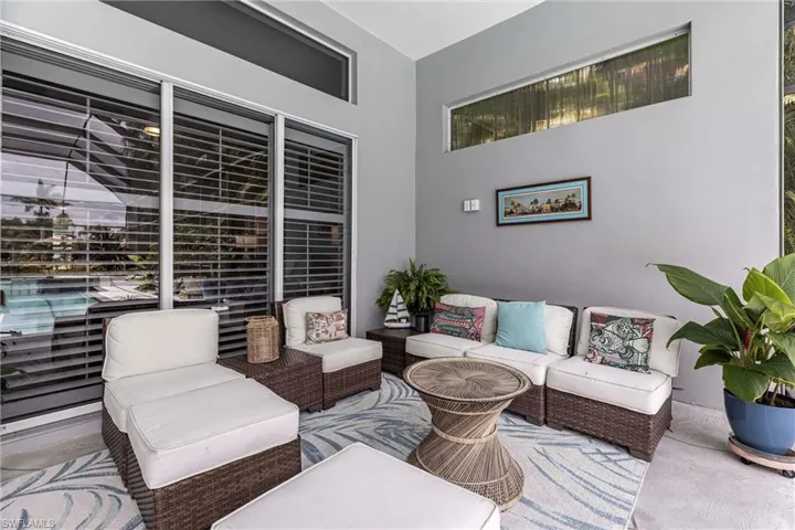 4372 Bittern Ct, Naples, Florida 34119