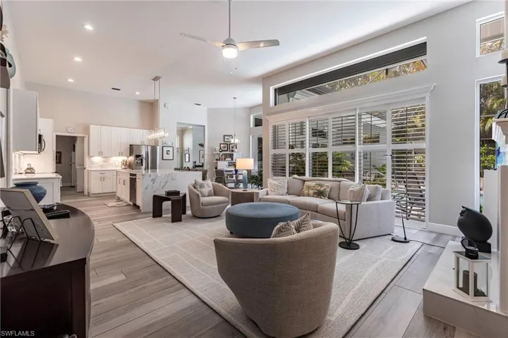 4372 Bittern Ct, Naples, Florida 34119