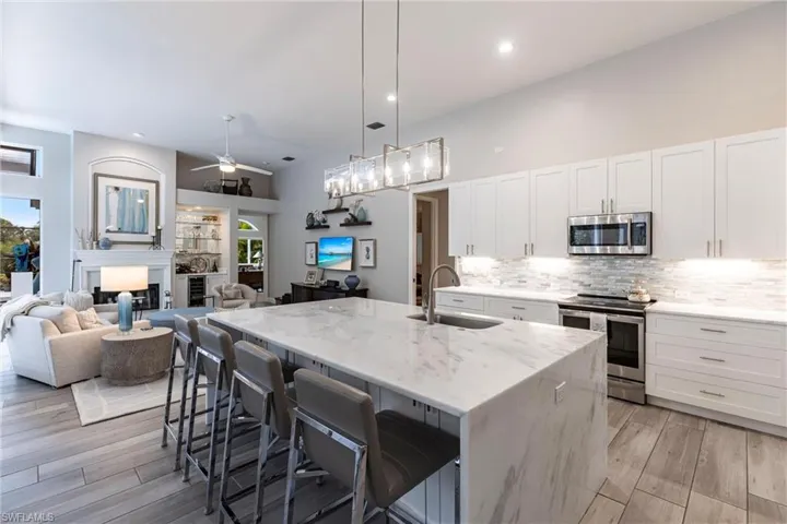 4372 Bittern Ct, Naples, Florida 34119