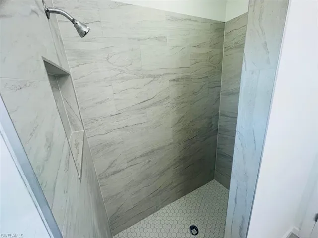 1248 Hillcrest St E, Lehigh Acres, Florida 33974