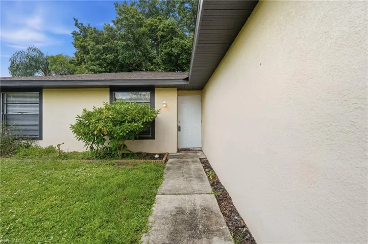 15771 Treasure Island Ln, Fort Myers, Florida 33905