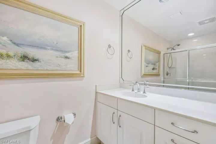 En Suite Bath