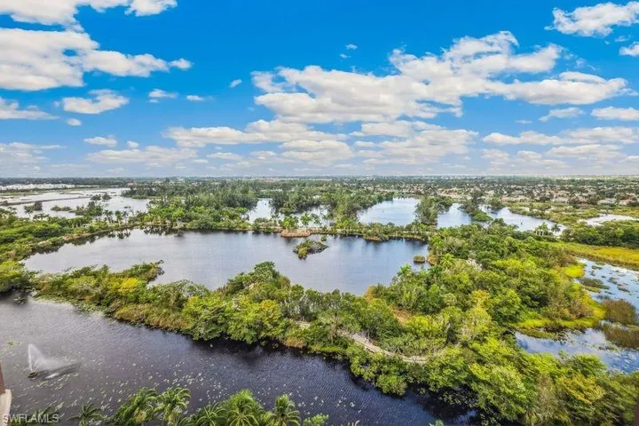An In-Town Natural Oasis, Lakes, Bird Rookeries, Walk/Bike Trails