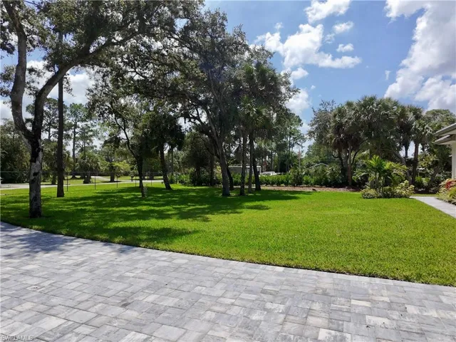 1109 15th St Sw, Naples, Florida 34117
