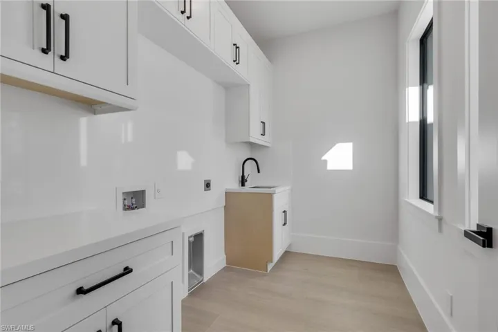1109 15th St Sw, Naples, Florida 34117