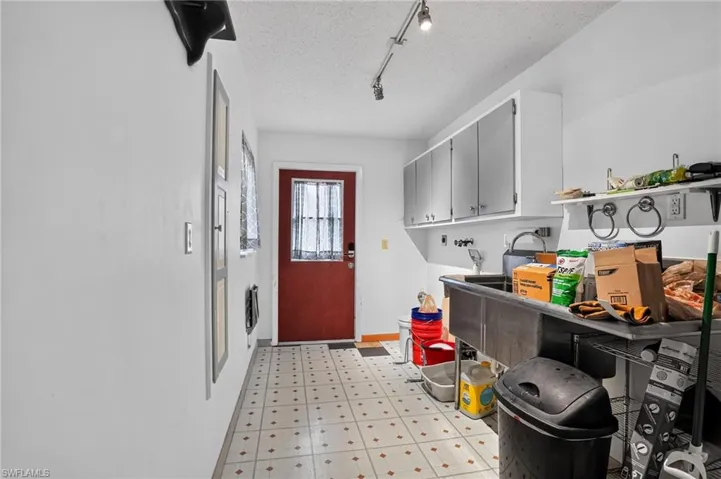 305 Thompson Ave, Lehigh Acres, Florida 33936