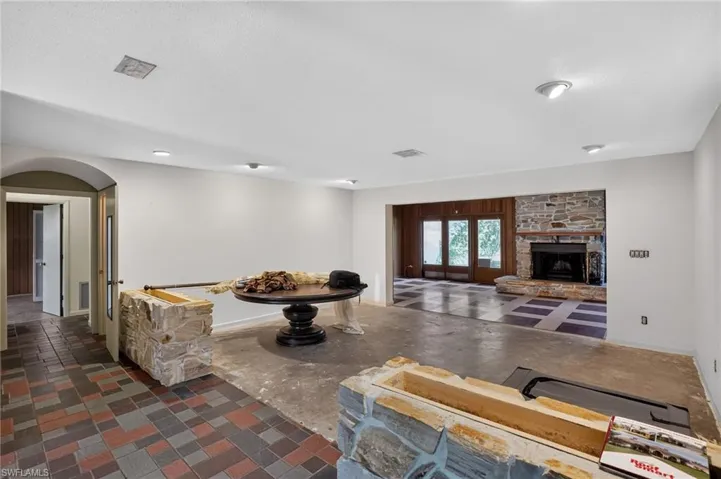 305 Thompson Ave, Lehigh Acres, Florida 33936