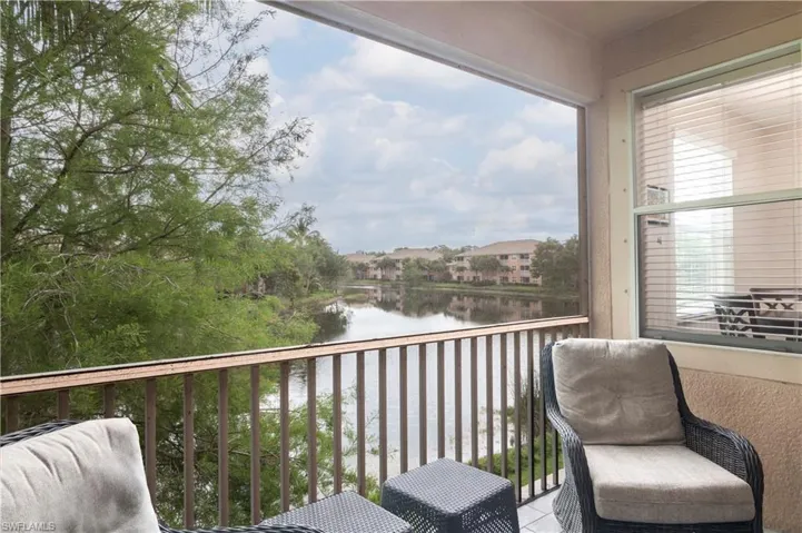 9651  Spanish Moss  WAY, Bonita Springs, FL 34135