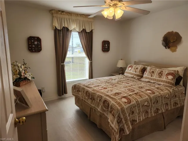 2nd Bedroom with ceiling fan