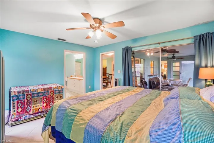 2215 SE 8th  ST, Cape Coral, FL 33990