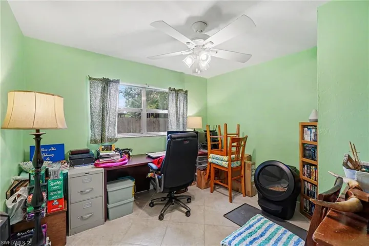 2215 SE 8th  ST, Cape Coral, FL 33990