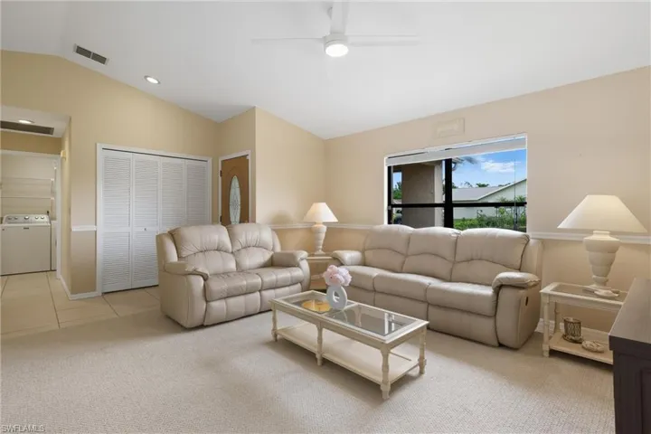 6811  Saint Edmunds  LOOP, Fort Myers, FL 33966