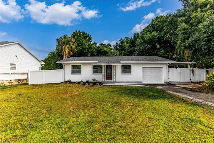 21  Blair  ST, North Fort Myers, FL 33903