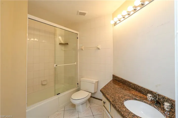 1040  Moon Lake  DR, Naples, FL 34104