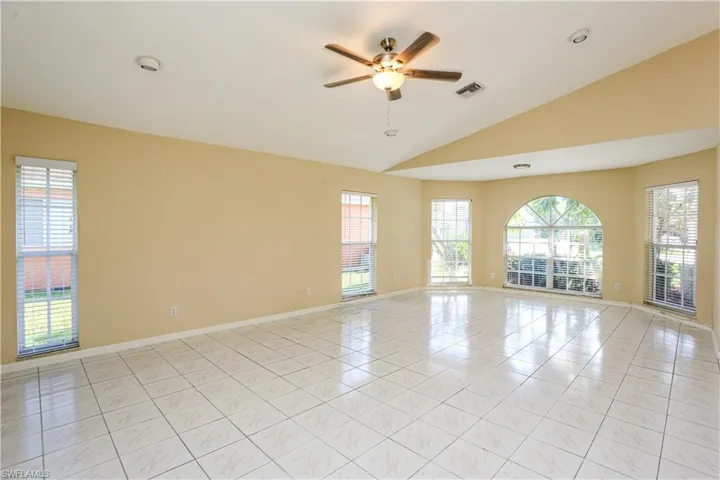 1040  Moon Lake  DR, Naples, FL 34104