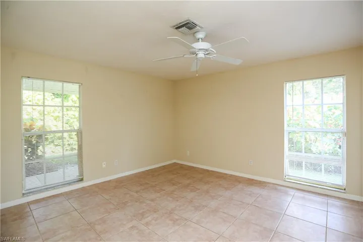 1040  Moon Lake  DR, Naples, FL 34104