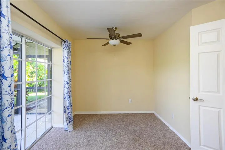 1040  Moon Lake  DR, Naples, FL 34104