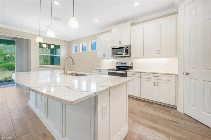 16808 Bay Island Ct, Bonita Springs, Florida 34135