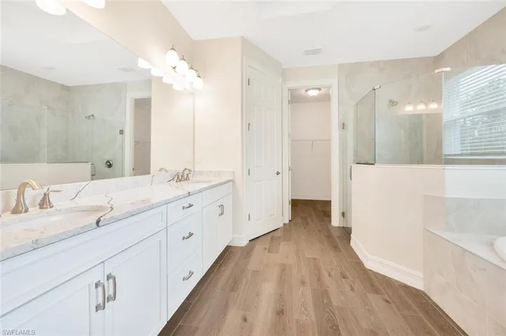 16808 Bay Island Ct, Bonita Springs, Florida 34135