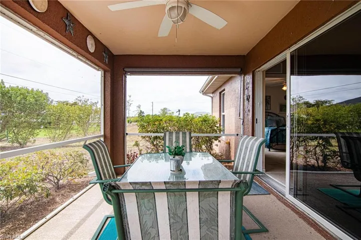 Large screened Lanai!