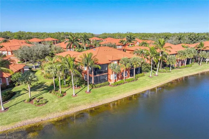 6438  Legacy  CIR, Naples, FL 34113