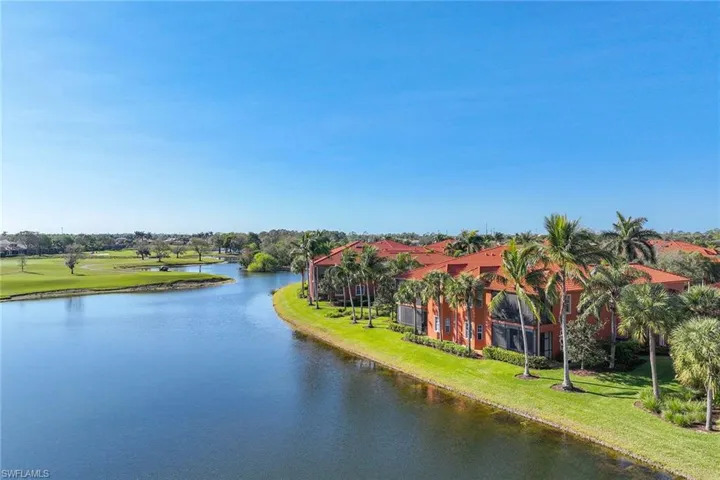 6438  Legacy  CIR, Naples, FL 34113