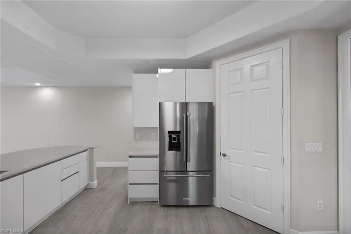 6438  Legacy  CIR, Naples, FL 34113