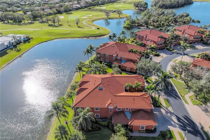 6438  Legacy  CIR, Naples, FL 34113