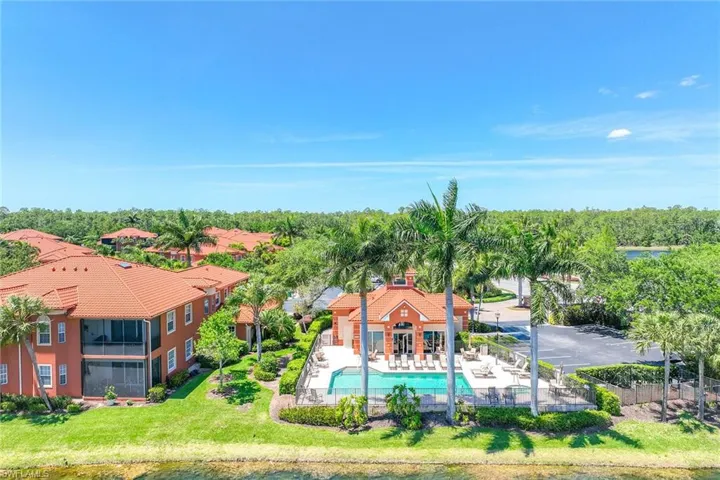 6438  Legacy  CIR, Naples, FL 34113