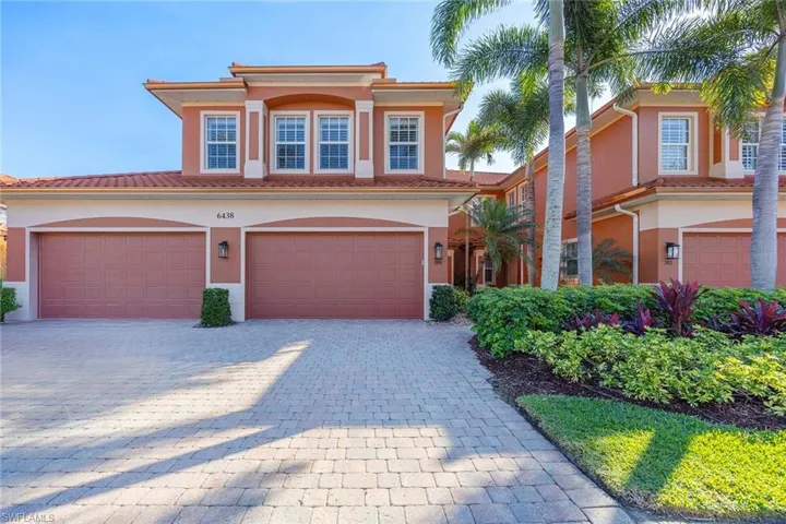 6438  Legacy  CIR, Naples, FL 34113