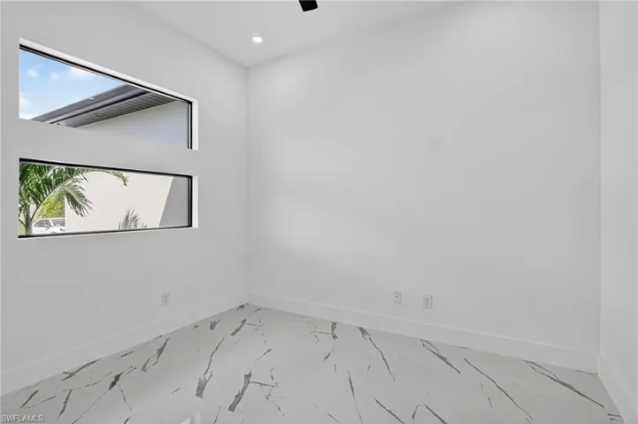 Den/Spare room