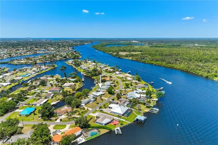 13821 River Forest Dr, Fort Myers, Florida 33905