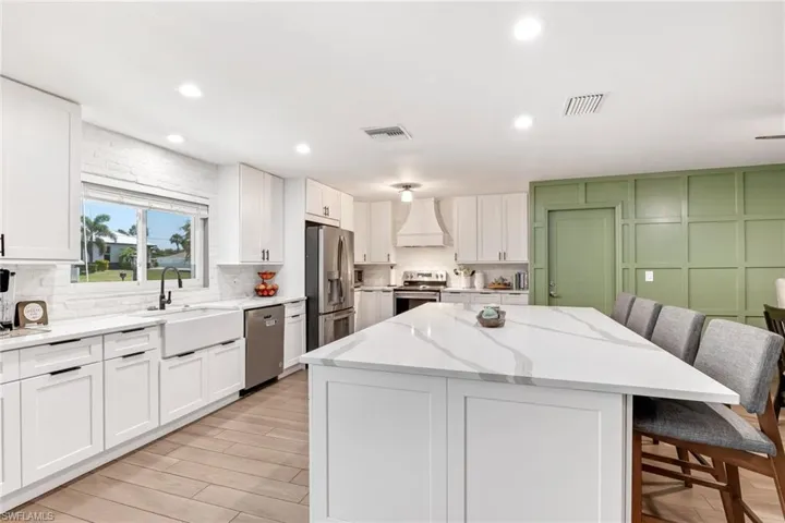13821 River Forest Dr, Fort Myers, Florida 33905