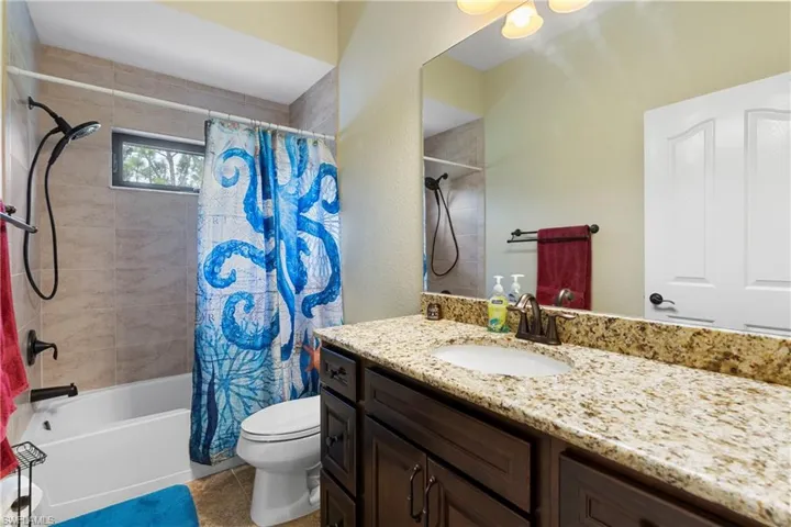 Full Hall Bathroom