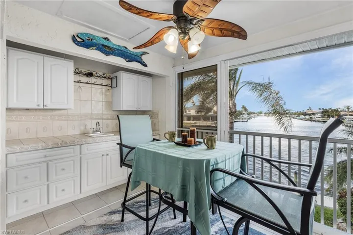 1927 SE 40th  TER, Cape Coral, FL 33904