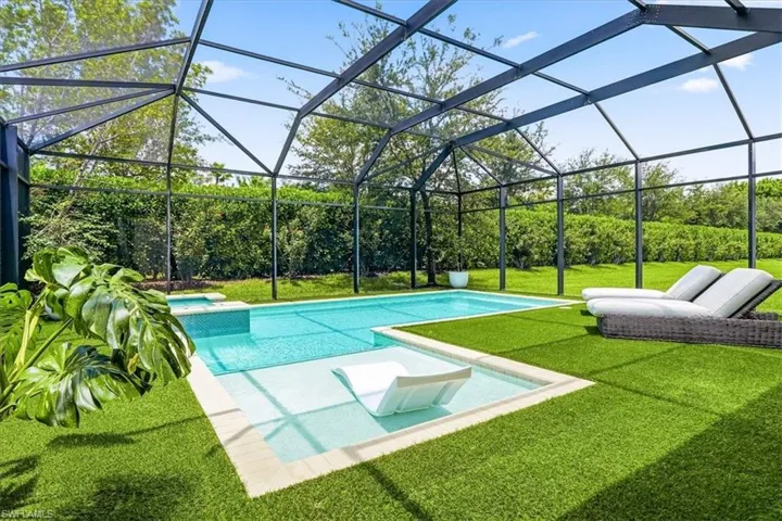 4432 Aurora St, Naples, Florida 34119